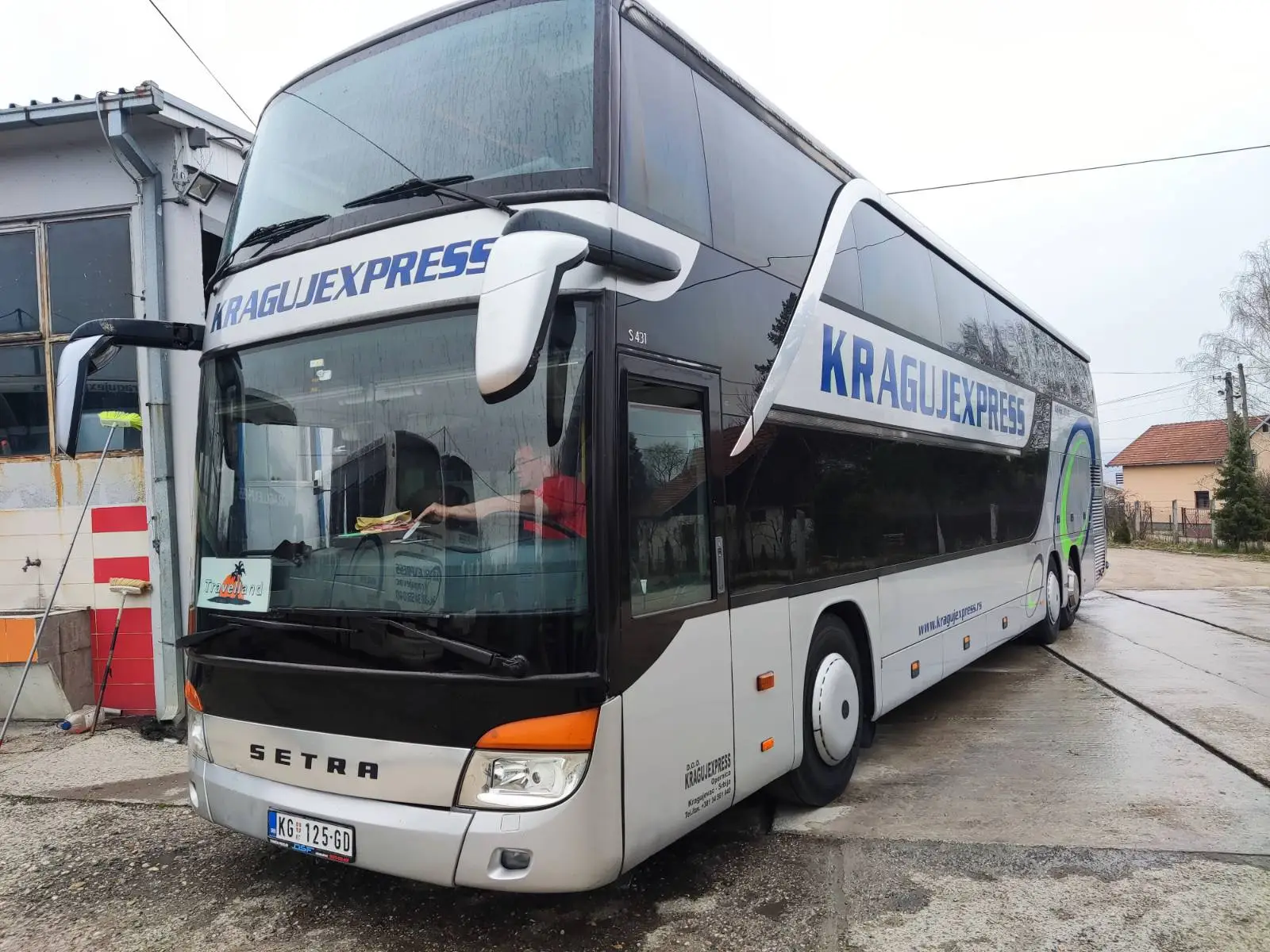 Kragujexpress autobusi